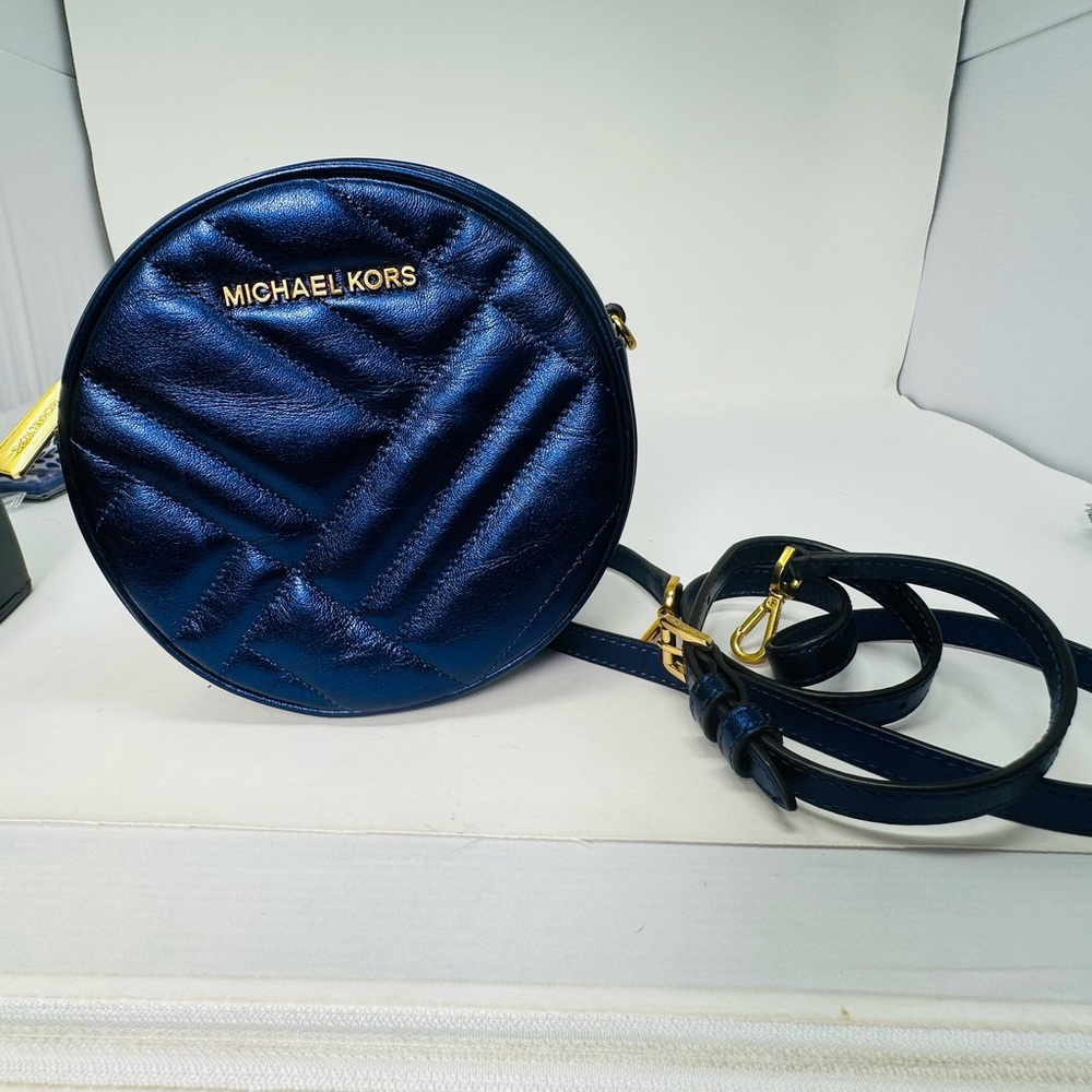 Michael Kors Women's Vivianne Canteen Quilted Leather Crossbody Bag Midnight